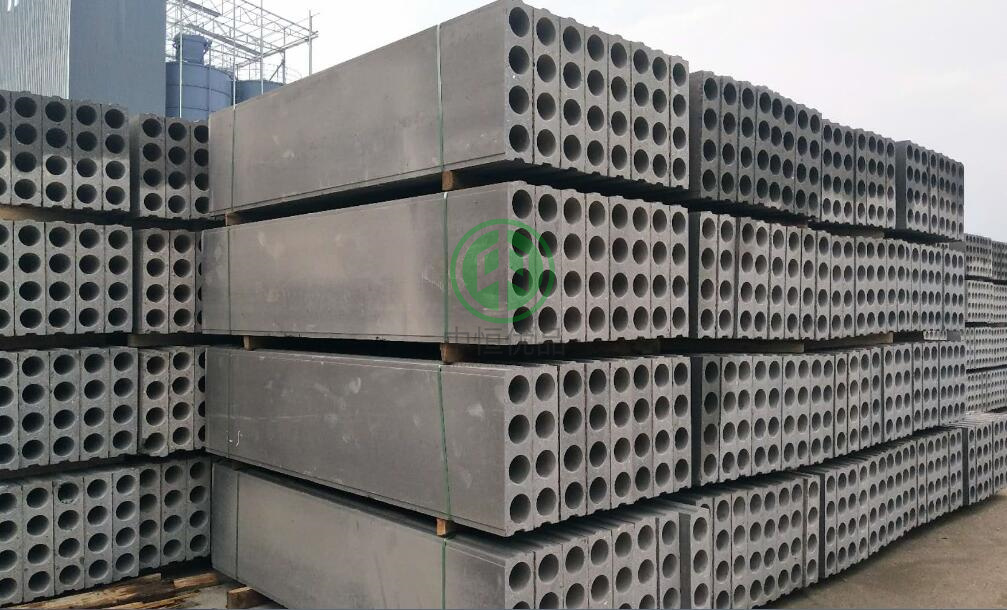 Prefabricated foundation formwork