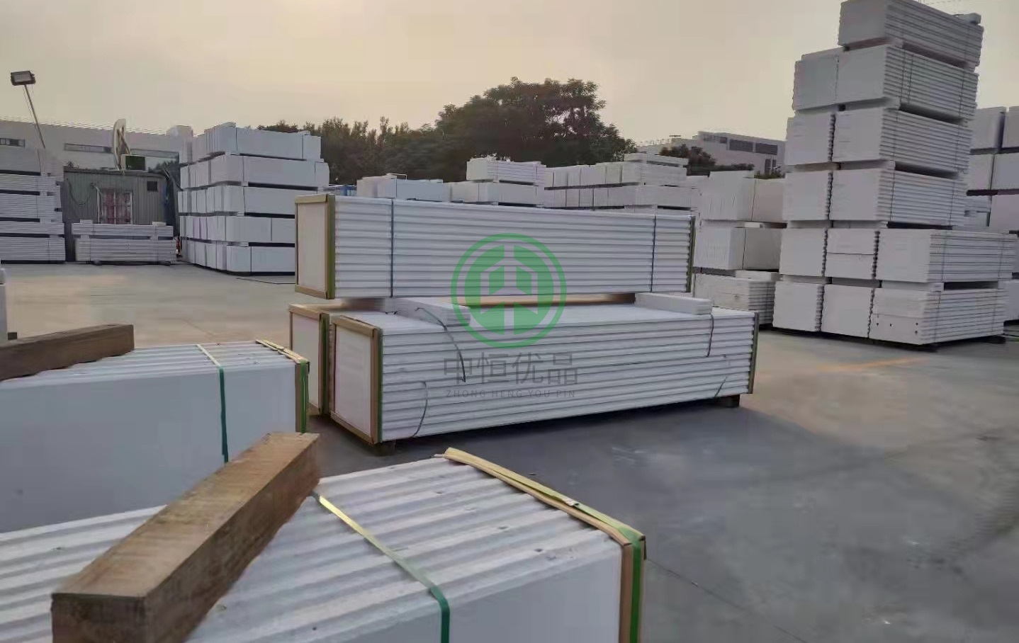 ALC partition board